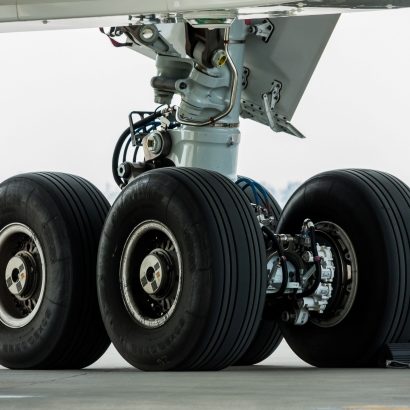Aircraft undercarriage components